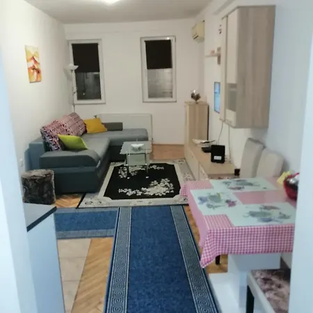 Apartment Dunja - Sajam *